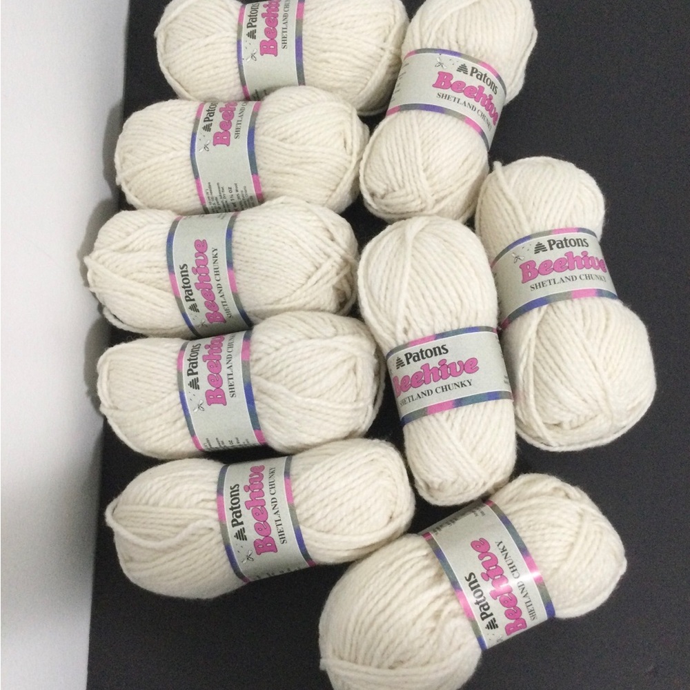 Vintage Lot ,9 Patons Beehive Shetland Chunky Yarn 50 g. Cream Skeins